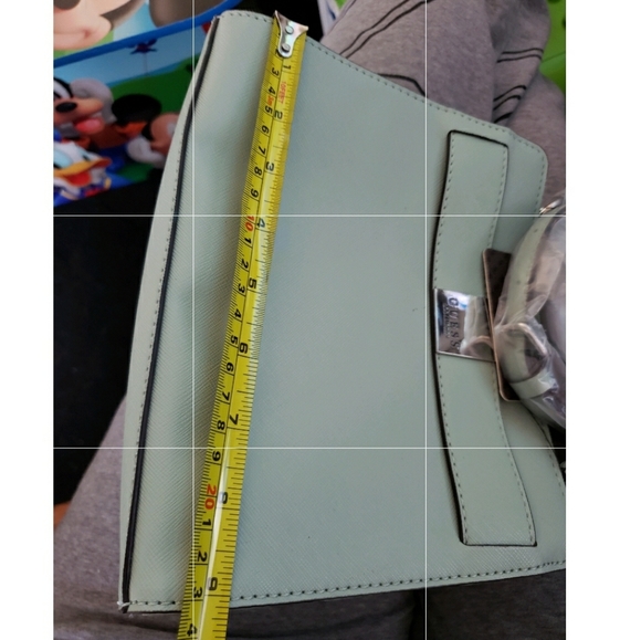 Guess Small Satchel - Picture 5 of 7